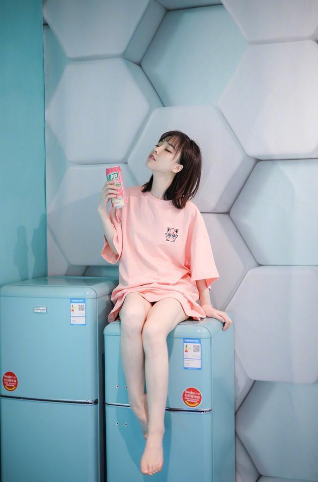 “直播一姐”冯提莫，为什么被封禁，这些年她经历了什么，为何不红了？-微丽宝