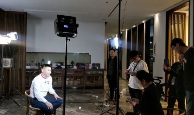 深圳企业视频短片拍摄制作公司专注于宣传片拍摄制作10余年资深行业经验!-微丽宝 深圳企业视频短片拍摄制作公司专注于宣传片拍摄制作10余年资深行业经验!-微丽宝