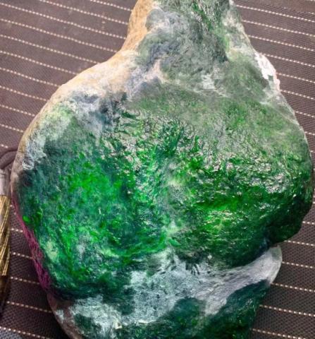  为什么只有缅甸有翡翠原石？